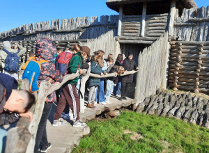 Wycieczka do Biskupina