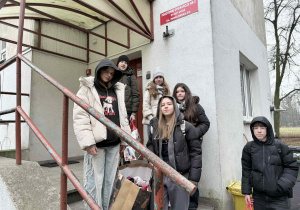 Kiermasz wieńców adwentowych – pomaganie, które łączy.